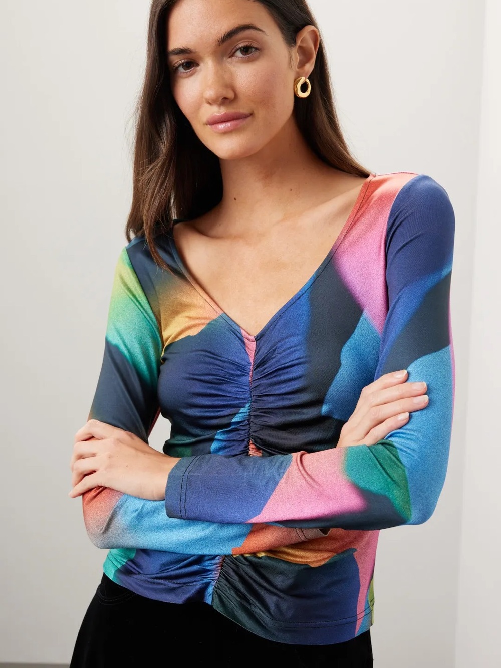 Untitled in Motion | Chaldea Top - Ruched V-Neck Long Sleeve Top in Multicolor